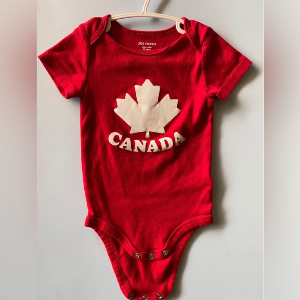 Canada onesie size 18 months